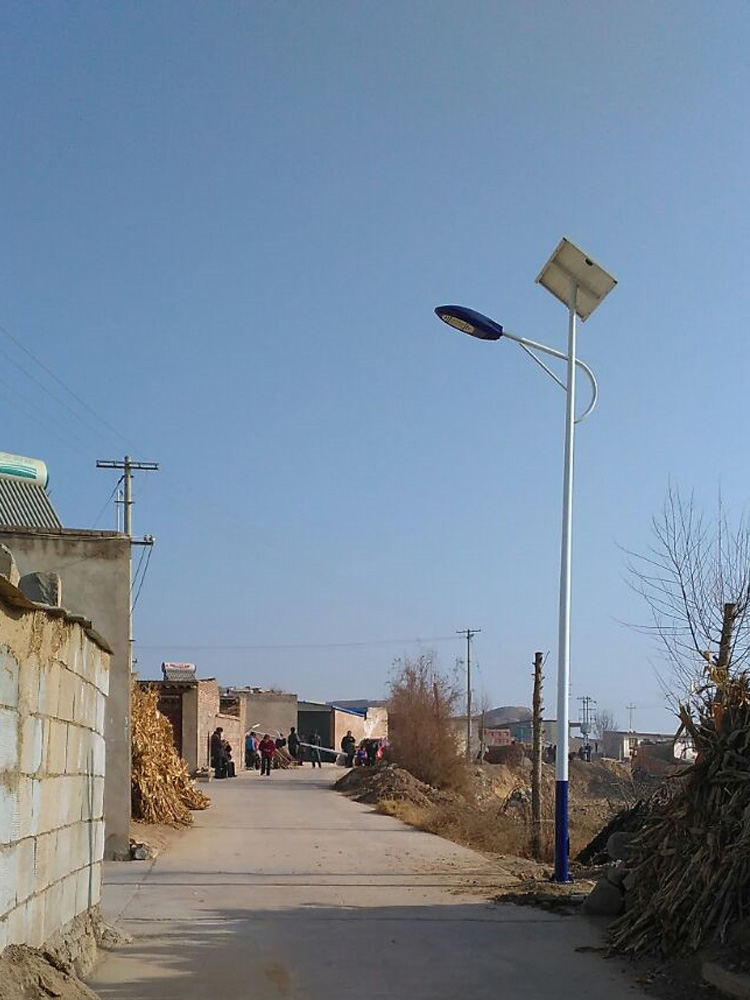 農(nóng)村太陽(yáng)能路燈廠(chǎng)家 農(nóng)村太陽(yáng)能路燈廠(chǎng)家