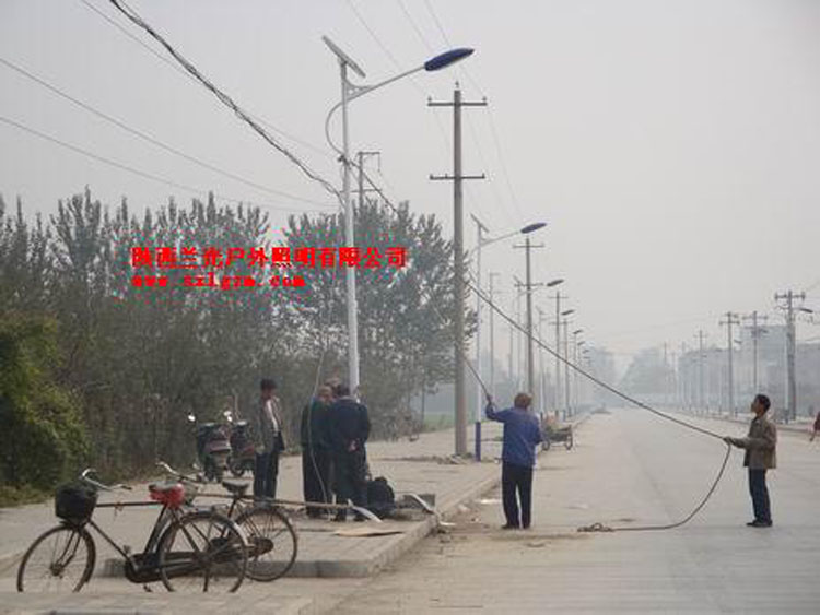 太陽(yáng)能路燈戶外照明 太陽(yáng)能路燈戶外照明