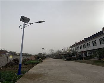 寧夏藍(lán)田縣熨斗村太陽能路燈項目